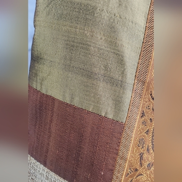 Crate & Barrel Marriba Decorative Pillow 20” square Cotton Linen Silk - Picture 4 of 13